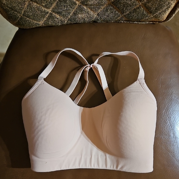 Natori Other - Natori Limitless Convertible Contour Wireless Sports Bra Lightly Lined Padded